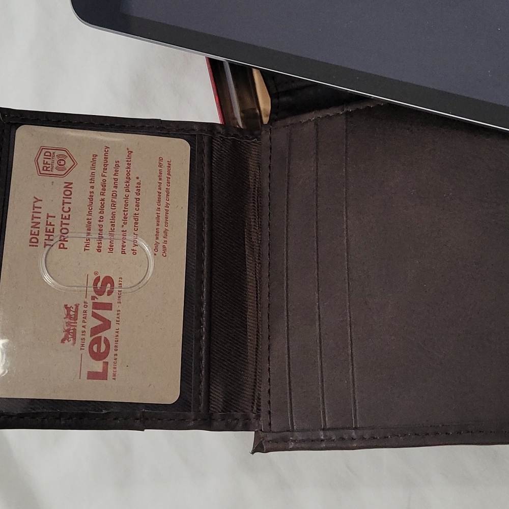 Levi's Rfid Brown Wallet - Picture 3 of 6